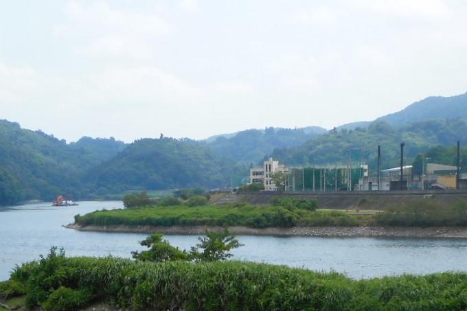 旧・島田中学校(山梨県上野原市)