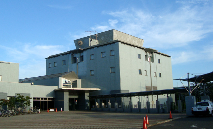 川崎国際交流センター 正面外観