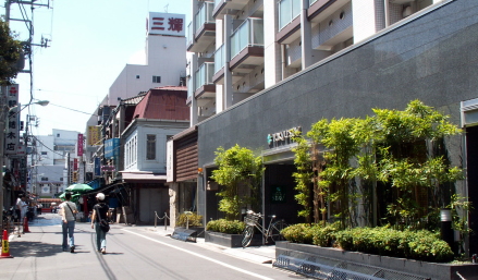 東急ステイ東銀座:すぐ先は築地場外市場