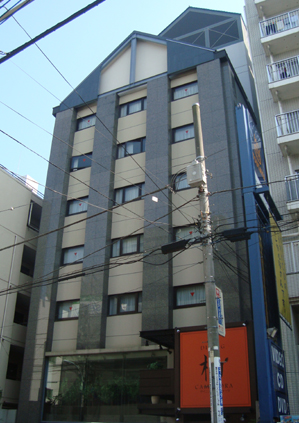 ホテル ツインズ調布(北側外観)