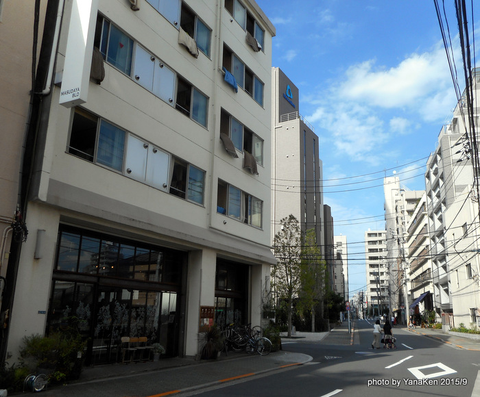 Nui%20hostel%26bar%20lounge201509a.JPG